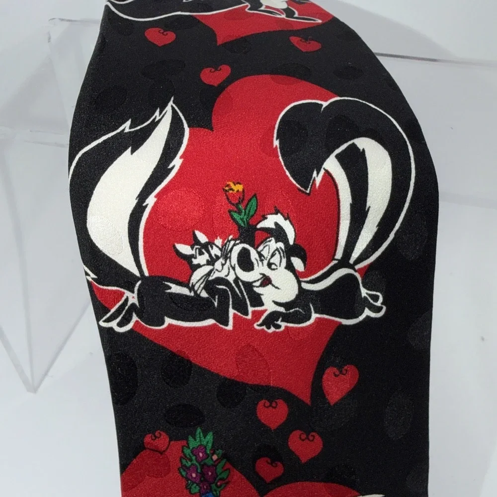 Tie Looney Tunes Vintage 1994 Pepe Le Pew Valentines Love Romance 100% Silk
